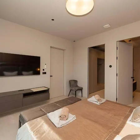 Pansiyon For 10 People Trogir